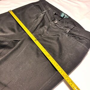 Ralph Lauren Women’s Black Dress Trousers Size 12
95% Cotton